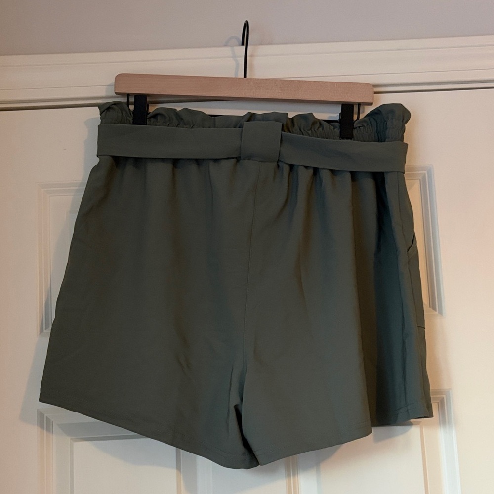 NWT High Waist Green Tie Shorts - Picture 2 of 3